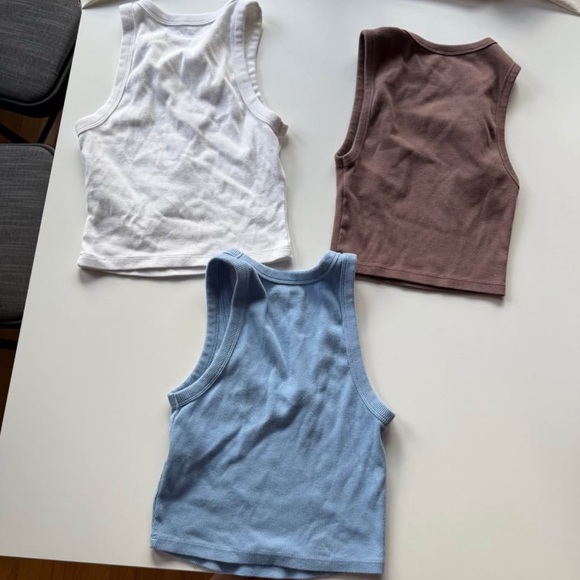 Abercrombie Tank Top Bundle - Picture 2 of 2